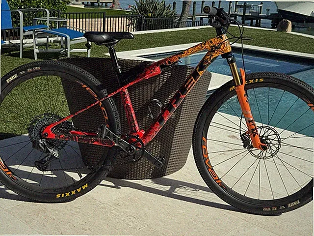 2021 Trek Super Caliber 9.7 XC SUPER LIGHT Roval SL AXS XX1 Crank Set M 20 LBS