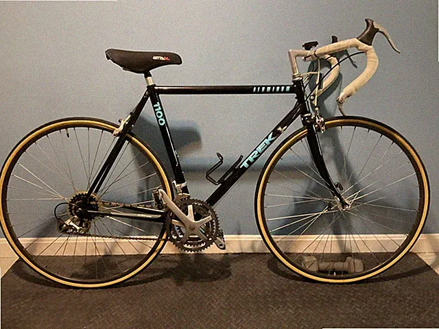 Black Trek 1100 Aluminum Road Bike 53-54 Frame EDGE Groupset LOCAL PICKUP ONLY