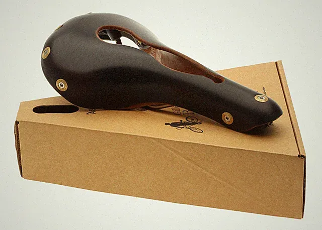 Gilles Berthoud Aspin Open Saddle Steel Rails Hard Leather Black NEW NOS NIB