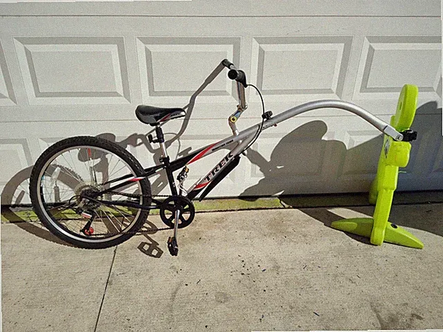 TREK 24 SHIFTER 7 SPEED TAG ALONG KIDS TRAIL A BIKE WITH HITCH