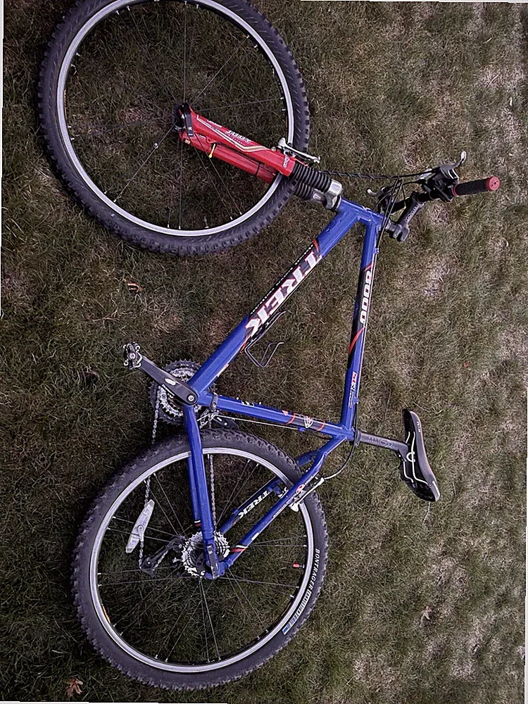 TREK 8000 Hardtail Custom Alloy SLR Frame Mountain Bicycle Bike Rock Shox Judy