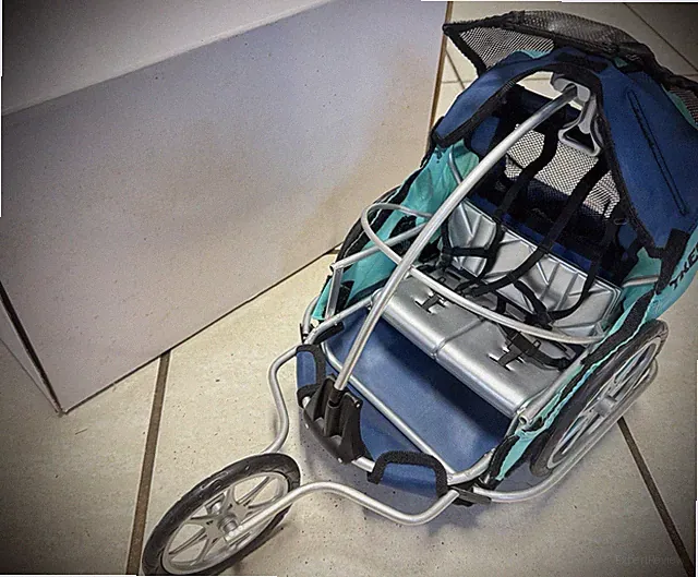 Trek Bike Trailer Model Great For Doll Collectors Extremely Detailed
