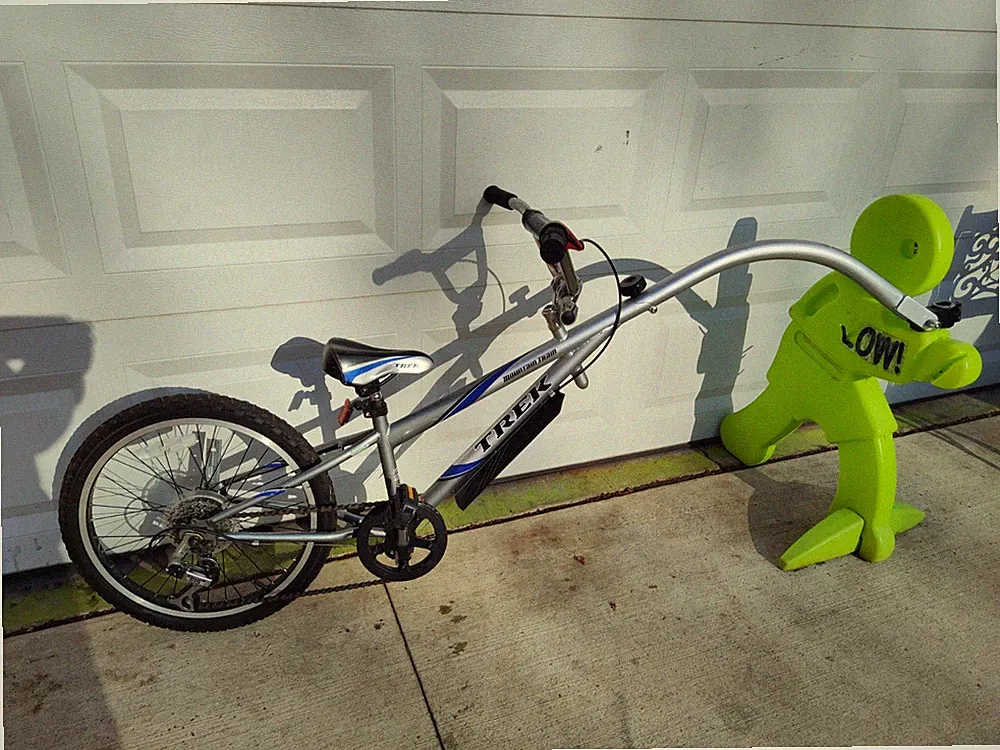 TREK MOUNTAIN TRAIN 6 SPEED TAG ALONG KIDS TRAIL A BIKE TRAILER WITH HITCH