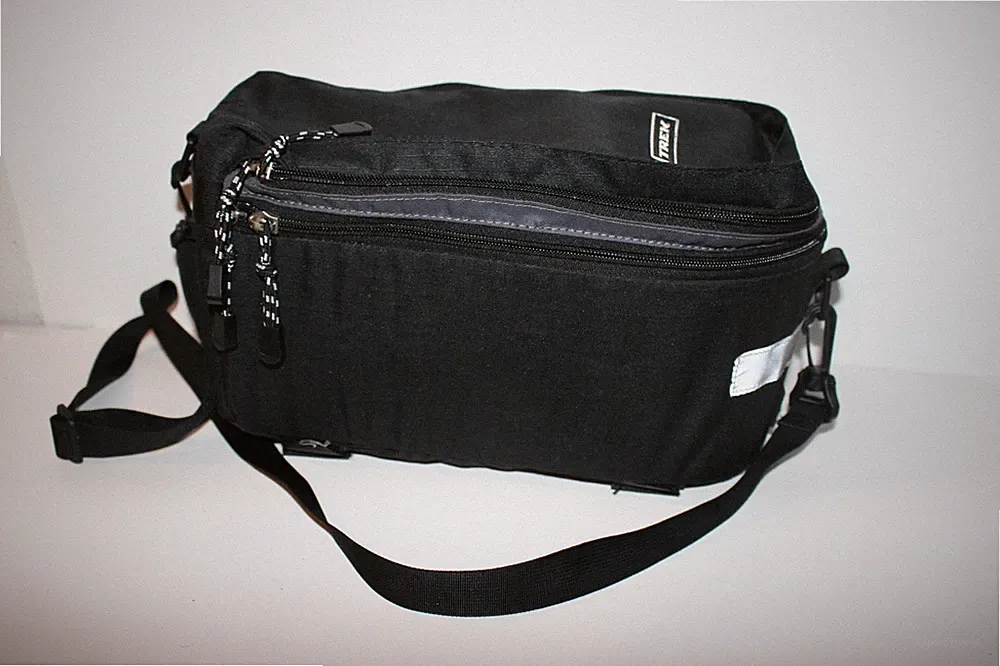 TREK Utility Bicycle Trunk Rack Bike Bag Expandable With Shoulder Strap Black